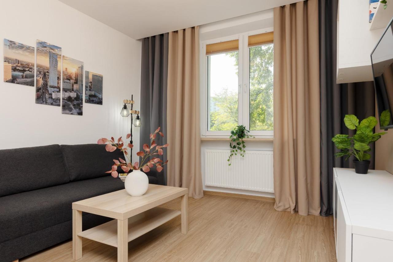 Roomy Apartment Oczapowskiego In Bielany By Noclegi Renters Warsaw Luaran gambar